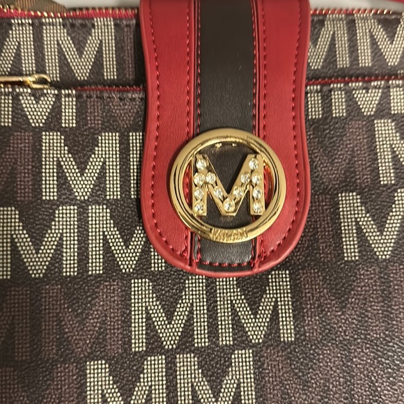 M Milan fashion designer cross body - Picture 2 of 5